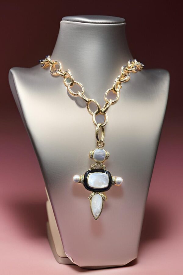 AD NECKLACE-WHITE