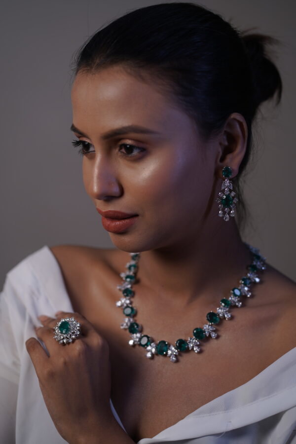 AD NECKLACE-GREEN