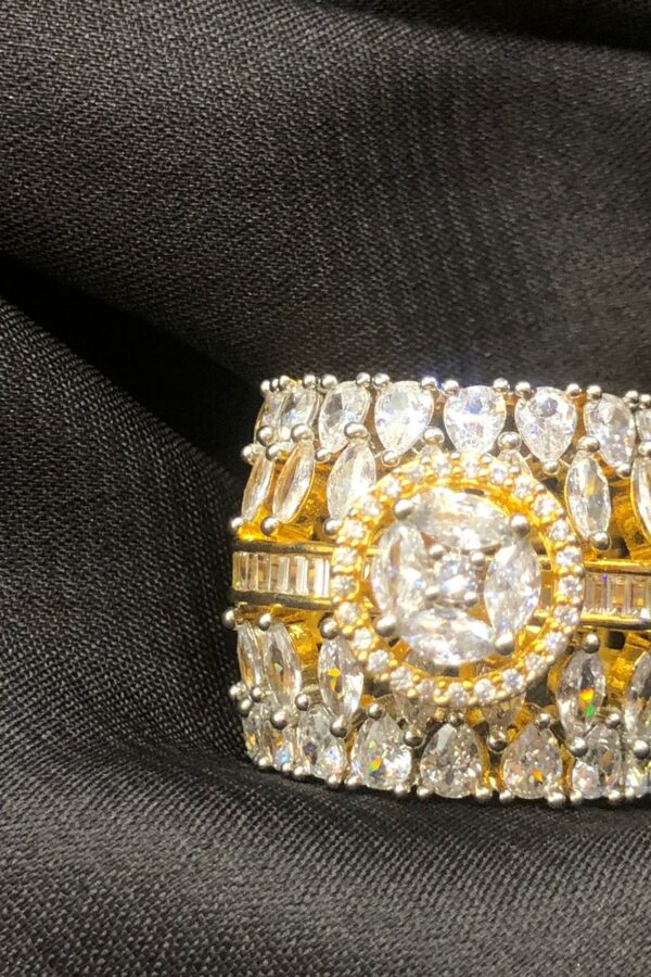 GOLD RING WITH CUBIC ZIRCONIA