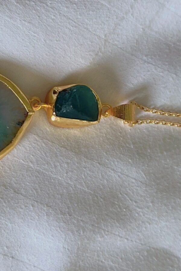 HANDMADE-NECKLACE