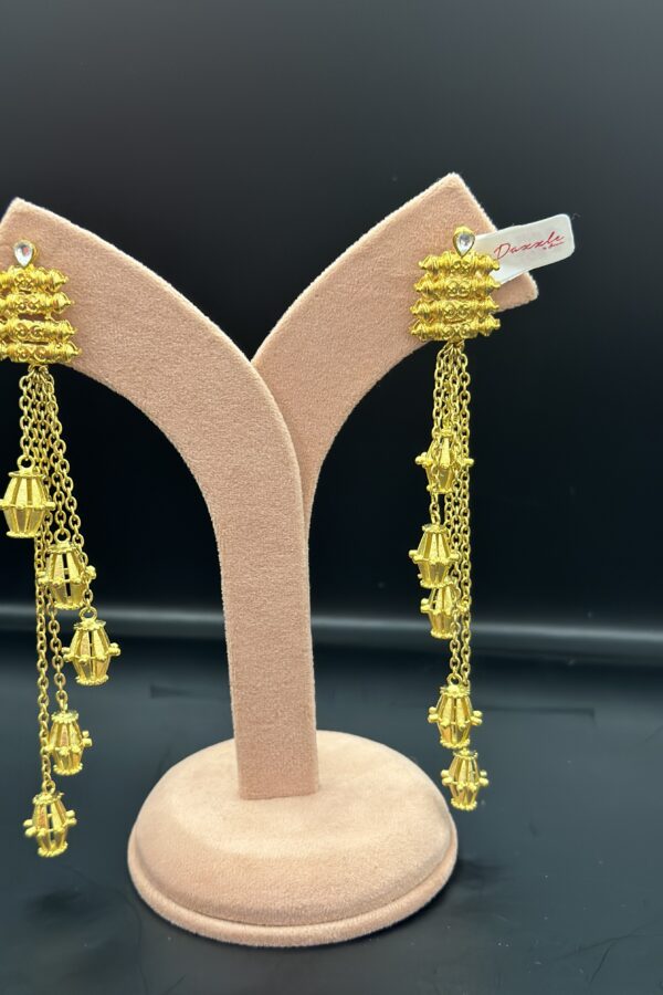 COSTUME-LONG-EARRINGS
