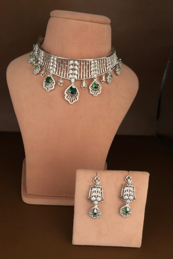 AD-GREEN-NECKLACE