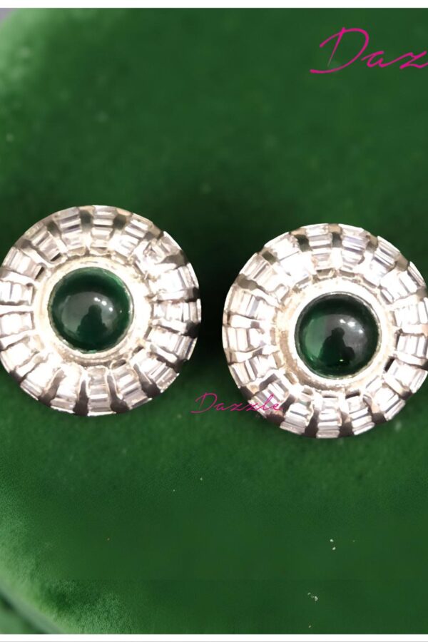 GREEN TOPS