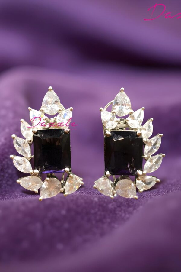 Where simplicity meets sparkle