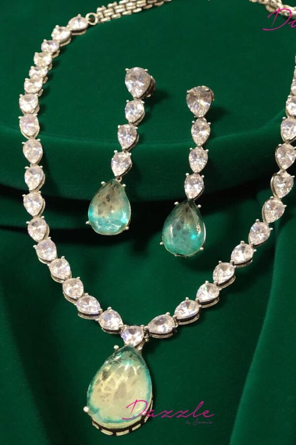 AD NECKLACE GREEN