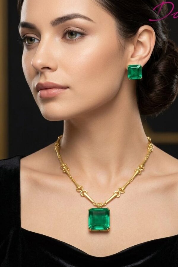 AD NECKLACE GREEN