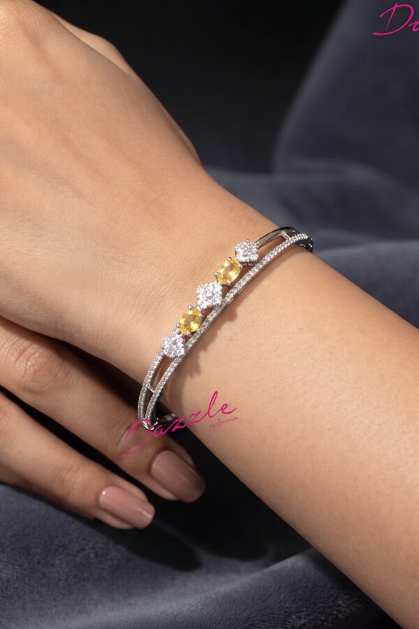 Dazzlebysonia Signature Topaz Bracelet